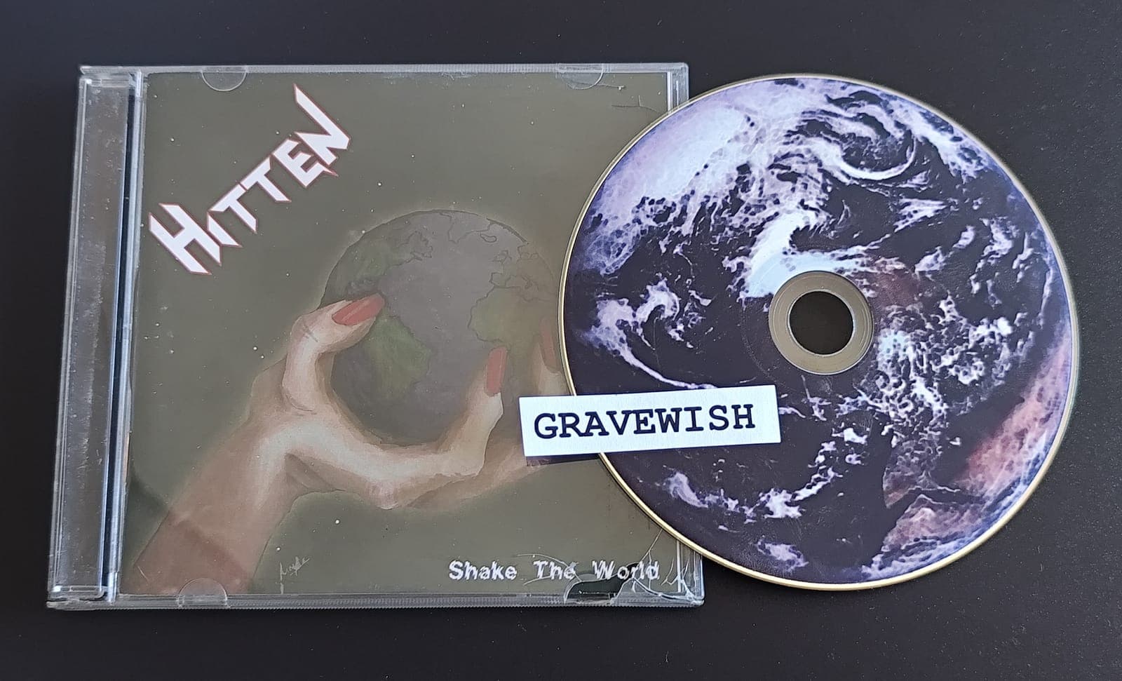 Hitten-Shake_The_World-CDEP-2012-GRAVEWISH